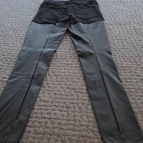 WII8 by Walter Baker Sheena Leggings - Picture 17 of 17